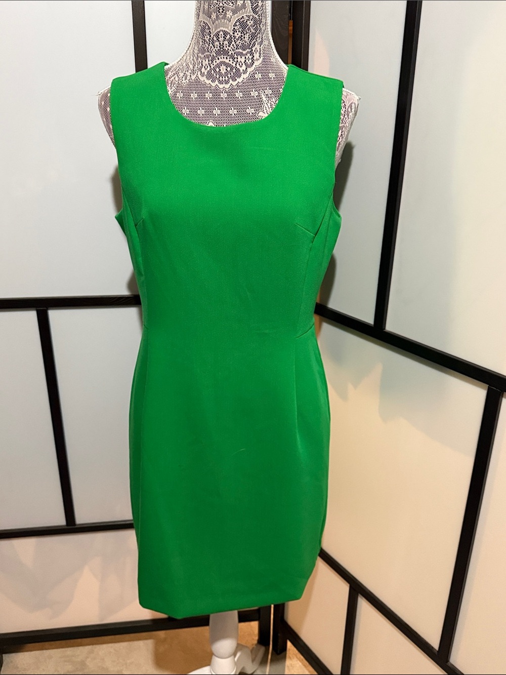 Vibrant Green Sleeveless Mini Sheath Dress